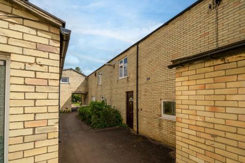 Terraced house - Nuns Way, Cambridge, CB4