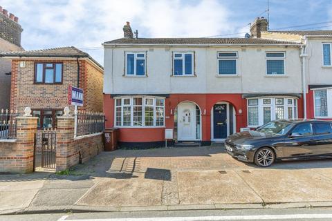 3 bedroom end of terrace house for sale, Bingham Road, Rochester, Kent, ME2