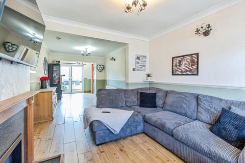 3 bedroom end of terrace house for sale, Bingham Road, Rochester, Kent, ME2