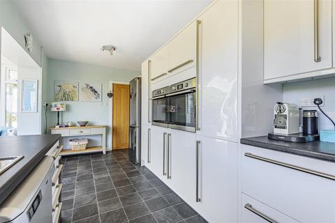 3 bedroom detached bungalow for sale, Cock Street, Llangennith, Gower, Swansea