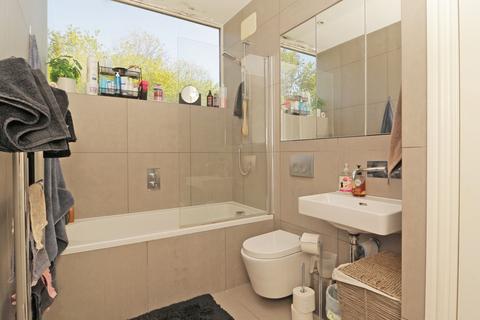 2 bedroom apartment for sale, Pinnell Road, London SE9