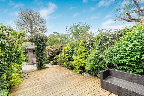 4 bedroom semi-detached house for sale, Richmond Road, Kingston Upon Thames KT2
