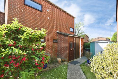 3 bedroom end of terrace house for sale, The Mount, Gosport