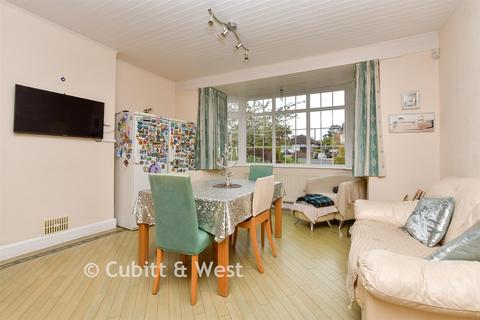 5 bedroom detached bungalow for sale, Woodmere Avenue, Croydon CR0