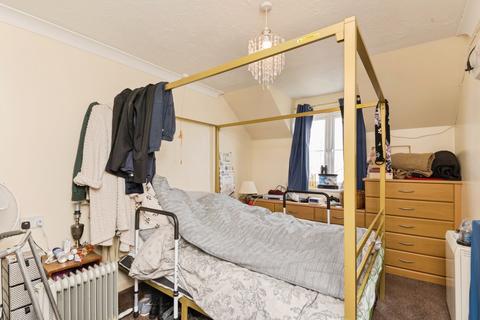 2 bedroom retirement property for sale, Station Road, Clacton-on-sea, CO15