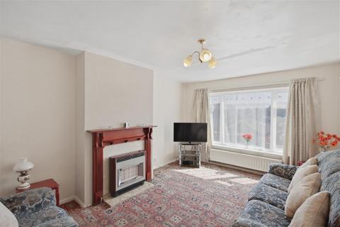 2 bedroom detached bungalow for sale, Halton Close, Chesterfield