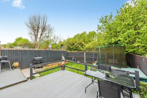 3 bedroom semi-detached house for sale, Bayleaf Avenue, Swindon