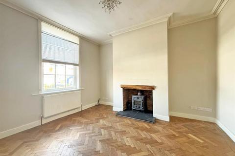 3 bedroom townhouse for sale, St Michaels Street, Shrewsbury
