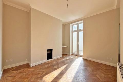 3 bedroom townhouse for sale, St Michaels Street, Shrewsbury