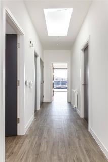 3 bedroom penthouse for sale, Shrubhill Walk, Edinburgh