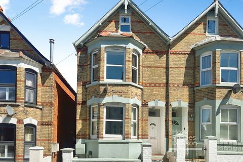 3 bedroom semi-detached house for sale, Gordon Road, Cowes, Isle of Wight