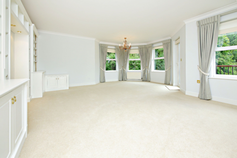 3 bedroom apartment for sale, Flat  Latimer Place, Northwood HA6