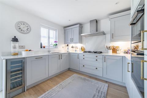 4 bedroom detached house for sale, Barony Grove, Newcastle Upon Tyne NE20