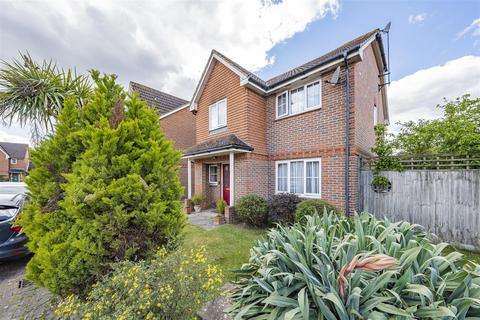 4 bedroom detached house for sale, Duchess Street, Cippenham