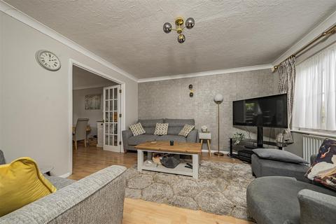 4 bedroom detached house for sale, Duchess Street, Cippenham
