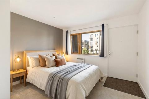 2 bedroom apartment to rent, Kingsland Road, London, E2