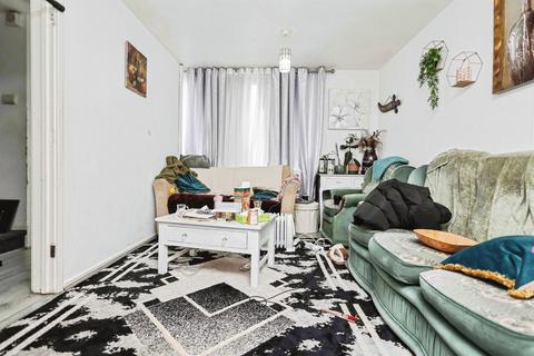 3 bedroom terraced house for sale, Simmons Drive, Quinton, Birmingham