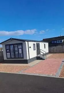 2 bedroom lodge for sale