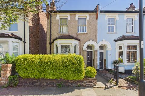 1 bedroom flat for sale, Fotheringham Road, Enfield