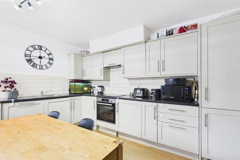 1 bedroom flat for sale, Fotheringham Road, Enfield