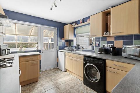 2 bedroom semi-detached bungalow for sale, Oldfield Crescent, Hailsham