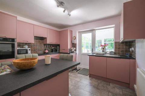 3 bedroom semi-detached house for sale, Cornwall Crescent, Brighouse