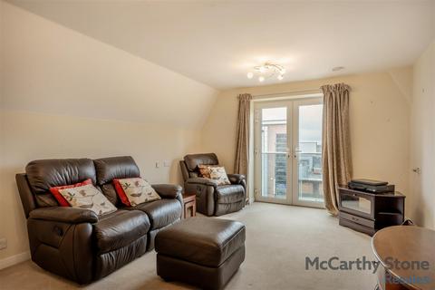2 bedroom apartment for sale, Oakfield Court, Crofts Bank Road, Urmston, Manchester, M41 0AA