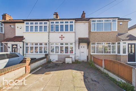 Linley Crescent, Romford
