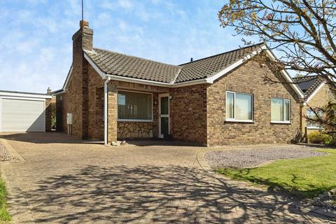 Detached bungalow - Derwent Close, North Hykeham LN6