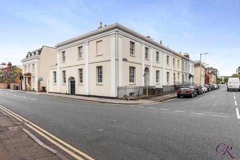 Flat - St. Georges Terrace, Cheltenham GL50