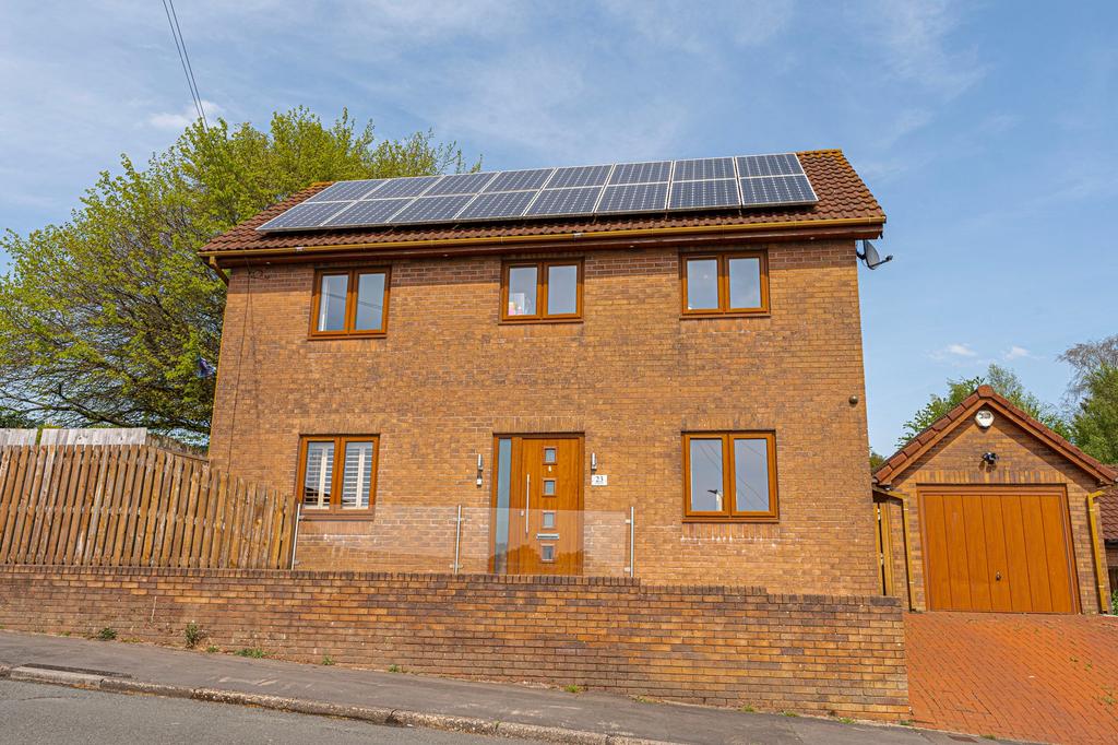 3 bedroom detached house for sale in Newport on OnTheMarket 3 bedroom detached house for sale in Newport on OnTheMarket