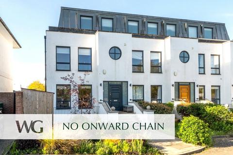 4 bedroom end of terrace house for sale, St Leonards, Exeter