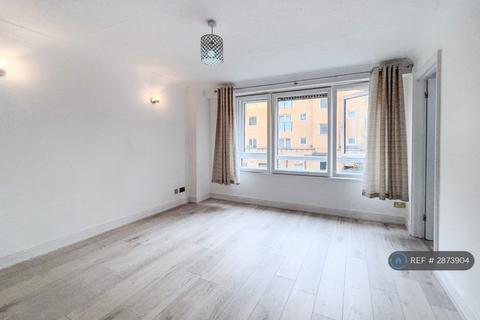 1 bedroom flat to rent, Pennington Court, London, E1W