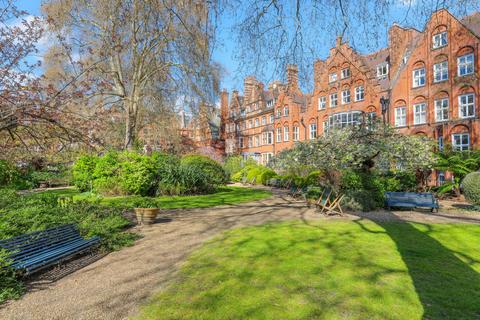 Collingham Gardens, London, SW5