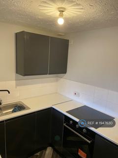 2 bedroom flat to rent, Foxdale Drive, Brierley Hill, DY5