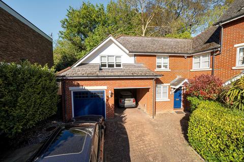 Imperial Place, Chislehurst, Kent, BR7