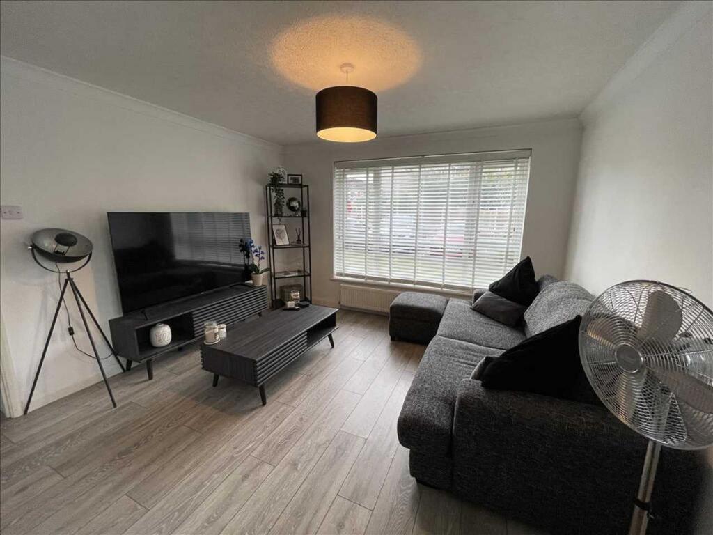 Apartment in Birmingham, Lyndon Green - View 5