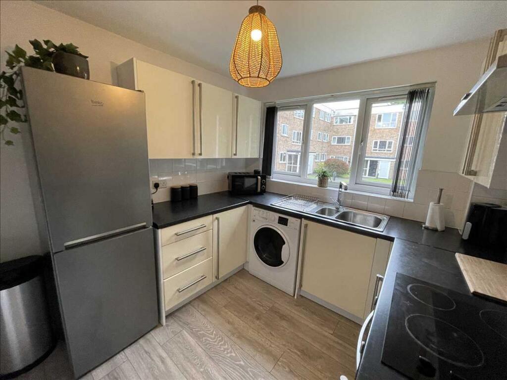 Apartment in Birmingham, Lyndon Green - More