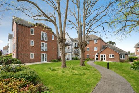 1 bedroom flat for sale, St. Marys Road, Hayling Island, Hampshire, PO11