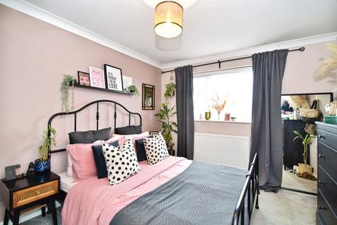 2 bedroom flat for sale, Coral Drive, Aughton, Sheffield, South Yorkshire, S26
