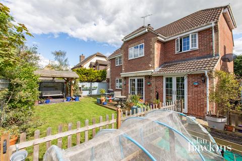 undefined, Bradenstoke, SN15 4