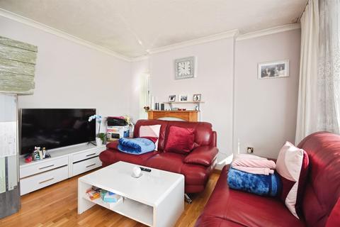 undefined, Montgomery Crescent, Romford