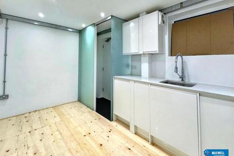 1 bedroom apartment to rent, Scout Way, London