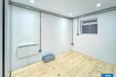 1 bedroom apartment to rent, Scout Way, London