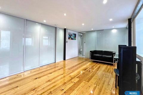 1 bedroom apartment to rent, Scout Way, Mill Hill, London