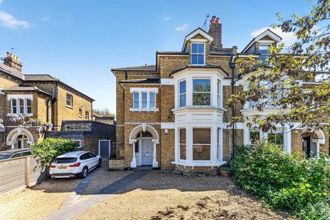 Earlsfield Road, London