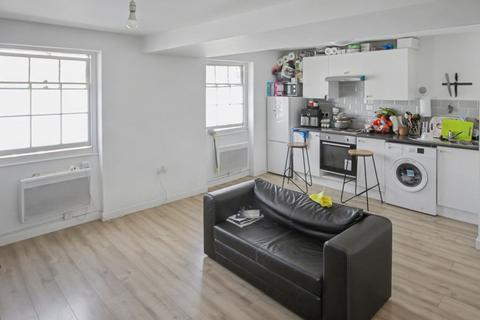1 bedroom flat for sale, 34C Harmer Street, Gravesend, Kent, DA12 2AX