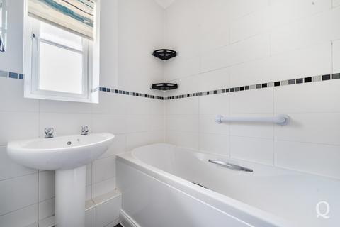 2 bedroom bungalow for sale, Sharfleet Crescent, Iwade, Sittingbourne, Kent, ME9