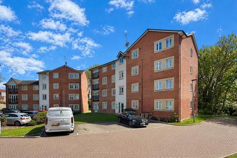 Plantation Close, Bushey, WD23