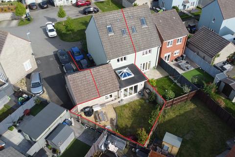 Semi-detached house - Hill View, Purton, SN5